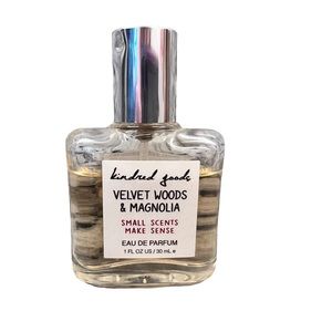 Kindred Goods Velvet Woods & Magnolia Disc